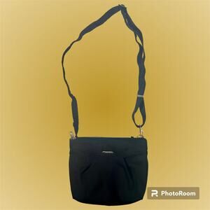 Travelon Black Nylon Gold Accents Everyday Crossbody Bag Purse NYB4567K